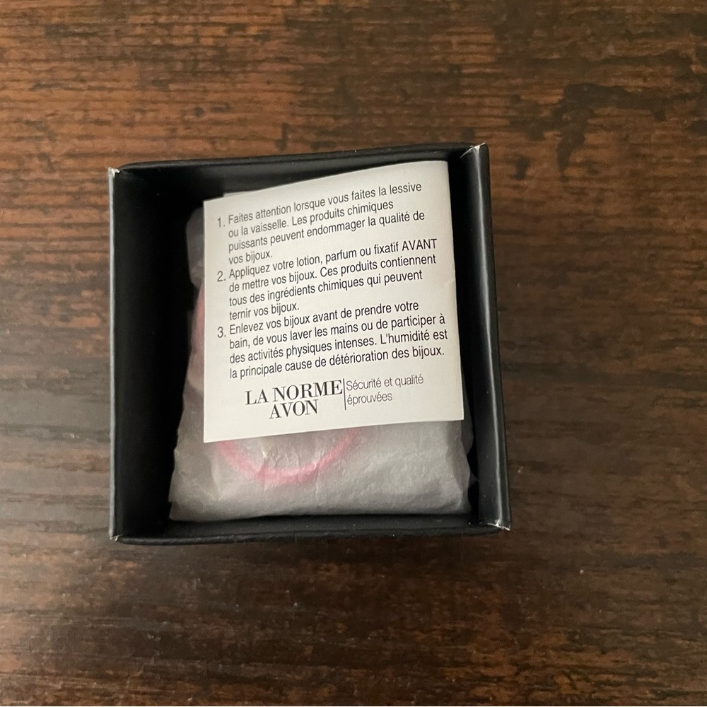 Avon Pink Breast Cancer Bracelet - Picture 5 of 8